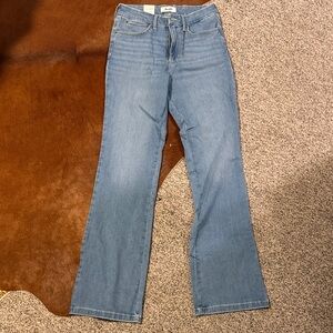 Wrangler Classic Blue Straight Leg Women's Jeans